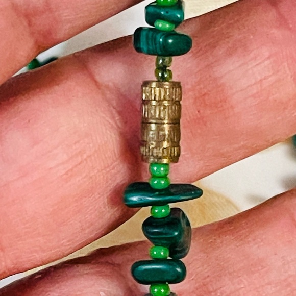 VTG Southwest Style Malachite Nugget Gemstone Strand Necklace 19”-20” - Picture 2 of 7